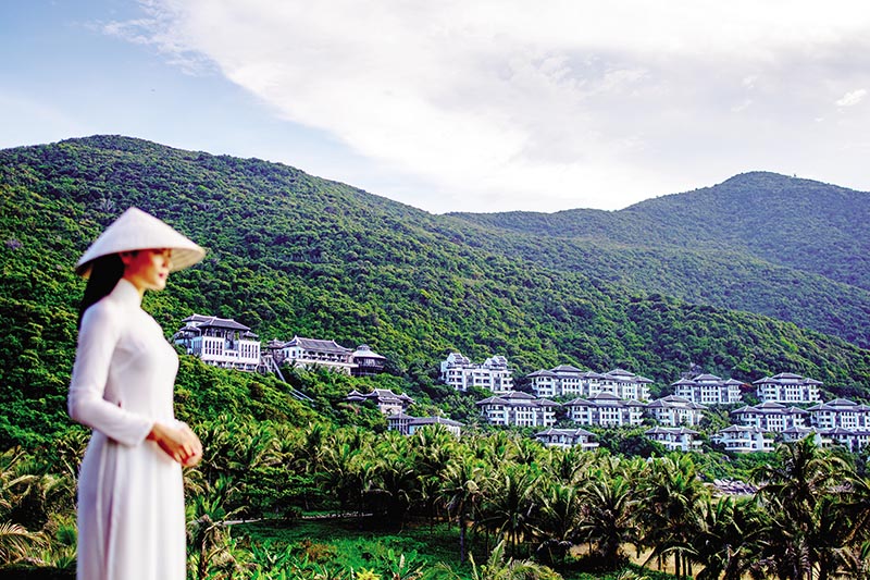 Khu nghỉ dưỡng InterContinental Danang Sun Peninsula Resort cũng đã được vinh danh với 04 giải thưởng danh giá.