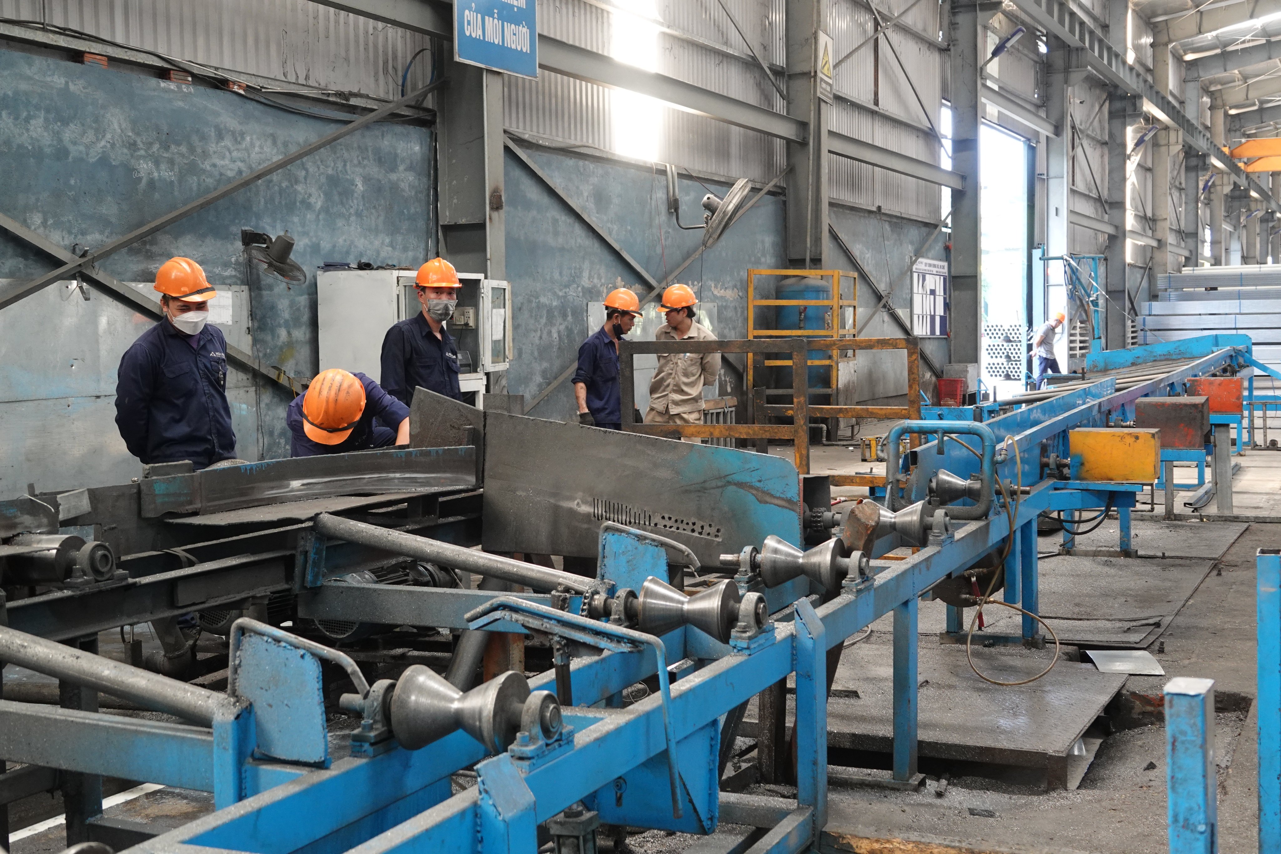 Khó khăn về đơn hàng và nguyên liệu đầu vào, 8 doanh nghiệp hoạt động trong các Khu công nghiệp tại Thành phố Đà Nẵng sản xuất cầm chừng.