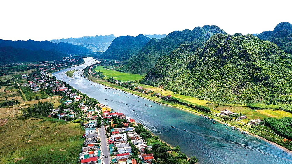 Tỉnh Quảng Bình sẽ phát triển mạnh công nghiệp và dịch vụ ở nông thôn.