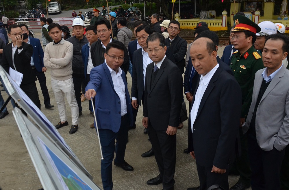 Bí thư Thành ủy Đà Nẵng, ông Nguyễn Văn Quảng kiểm tra tiến độ Dự án Bến cảng Liên Chiểu – Phần cơ sở hạ tầng dùng chung.