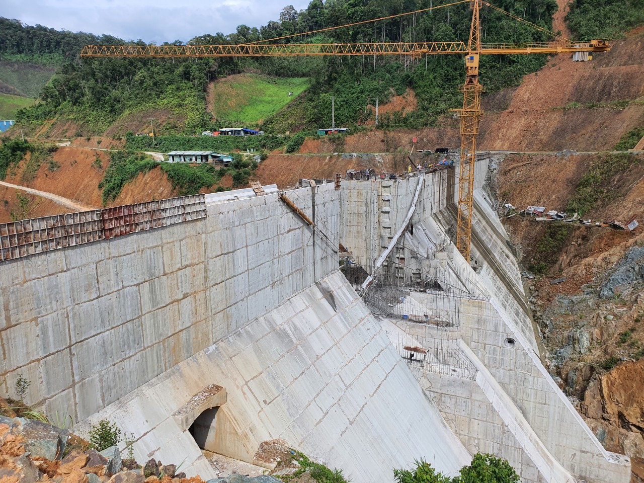Trên địa bàn tỉnh Quảng Nam có nhiều Dự án thuỷ điện được xây dựng.