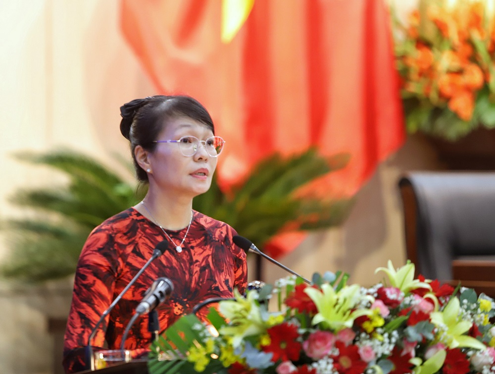 Giám đốc Sở Kế hoạch và Đầu tư TP.Đà Nẵng, bà Trần Thị Thanh Tâm thông tin về giải pháp thu hút vốn FDI tại kỳ họp Hội đồng nhân dân Thành phố.