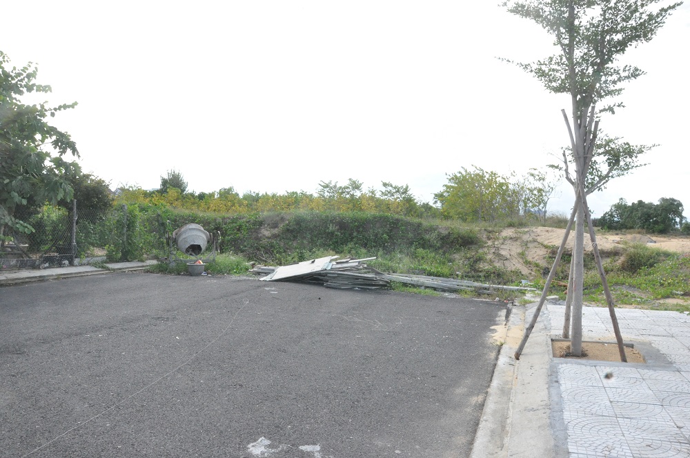 Khu đô thị Thanh Hà – phân khu 1 chịu cảnh “bất động”, chỉ vì một hộ gia đình tái chiếm sử dụng làm đất nông nghiệp.