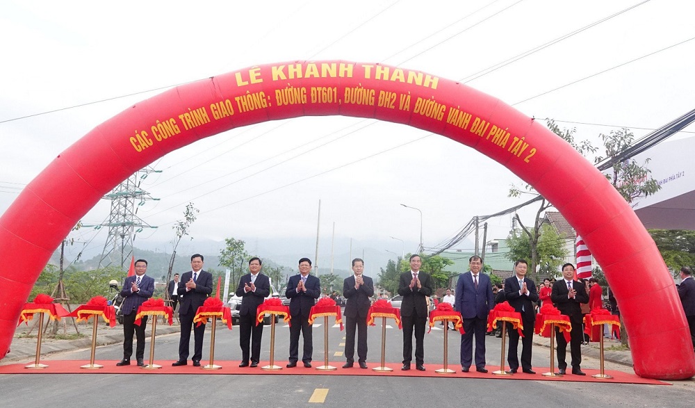 Lãnh đạo thành phố Đà Nẵng cắt băng khánh thành 3 Dự án giao thông trọng điểm.
