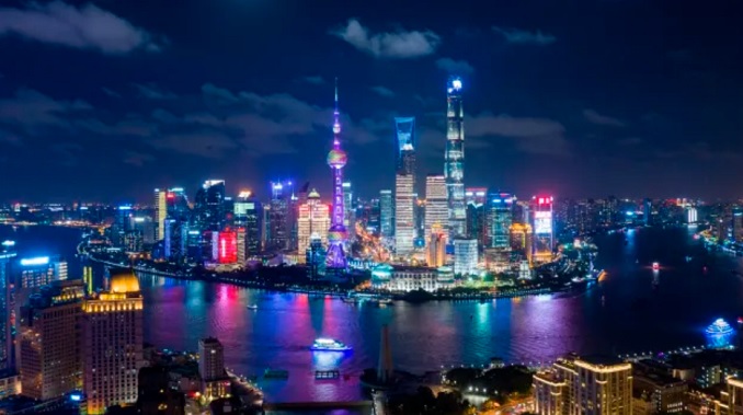 Thượng Hải, nơi tập trung 25 triệu dân và là một trong những trung tâm sản xuất và xuất khẩu hàng đầu của Trung Quốc, đang bị ảnh hưởng nặng nề bởi dịch Covid-19. Ảnh: AFP
