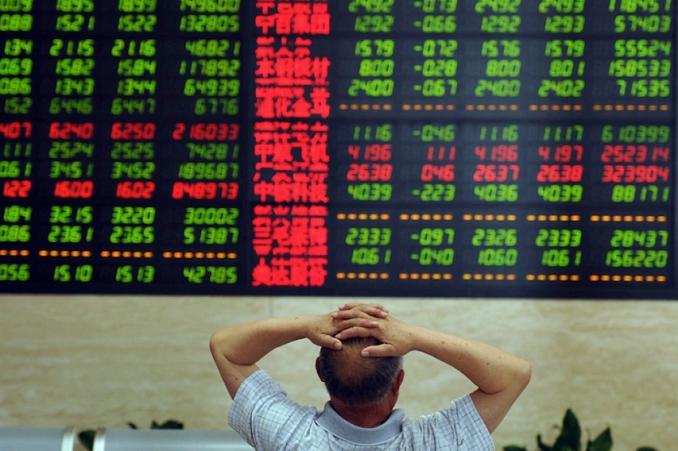 Trung Quốc đón dòng vốn hơn 20 tỷ USD chảy vào thị trường cổ phiếu đại lục trong quý I, trong đó phần lớn lượng vốn này đổ vào tháng 1 và tốc độ mua sau đó giảm mạnh trong thời gian còn lại trong quý, theo dữ liệu từ Công ty nghiên cứu EPFR Global. Ảnh: AFP