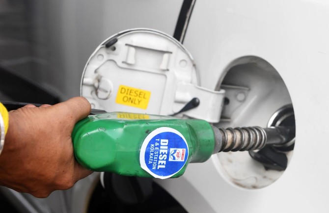 Dầu diesel tăng giá xuất phát từ nhu cầu phục hồi mạnh mẽ khi các nền kinh tế mở cửa trở lại và đưa hoạt động kinh doanh trở lại bình thường. Ảnh: AFP