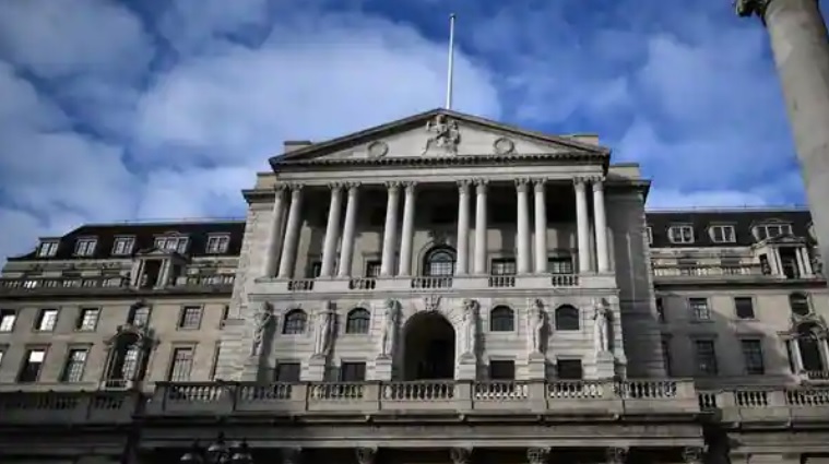 ngân hàng Trung ương Anh có thể cân nhắc tăng lãi suất thêm 50 điểm cơ bản và 
