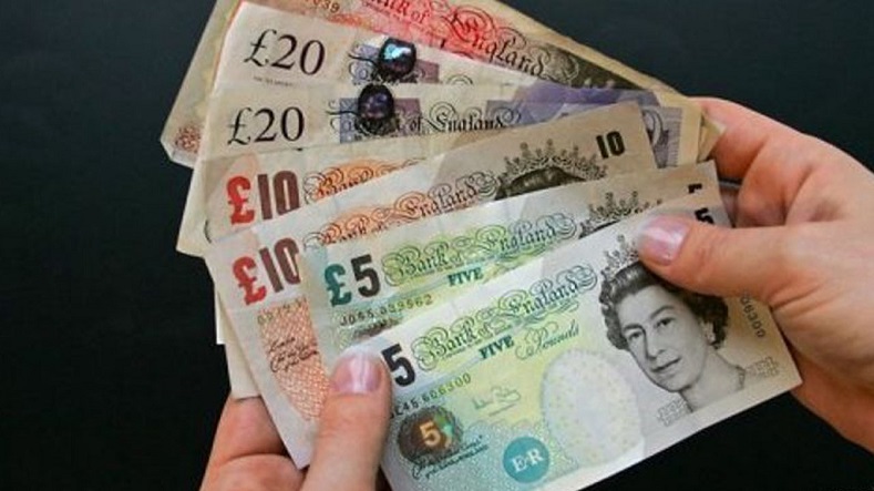 Cuối tuần trước, đồng bảng Anh giảm khoảng 1,1% so với đồng đô la Mỹ sau bài phát biểu của Thủ tướng Truss. Ảnh: AFP