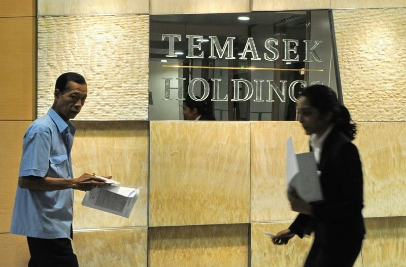 Temasek đã cắt giảm đầu tư vào các dịch vụ tài chính trong danh mục đầu tư xuống 21% vào năm 2022 - 2023. Ảnh: AFP