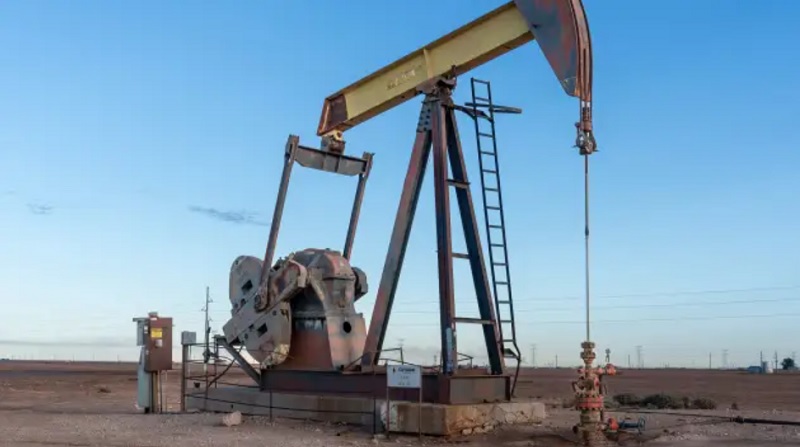 Trạm khai thác dầu thô của công ty khai thác dầu mỏ H&P ở thành phố Stanton, bang Texas, Mỹ. Ảnh: AFP