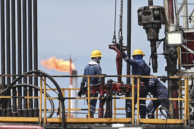 Giá dầu Brent tăng hơn 4,53% lên mức 88,41 USD/thùng trong phiên giao dịch ngày 9/10. Ảnh: AFP