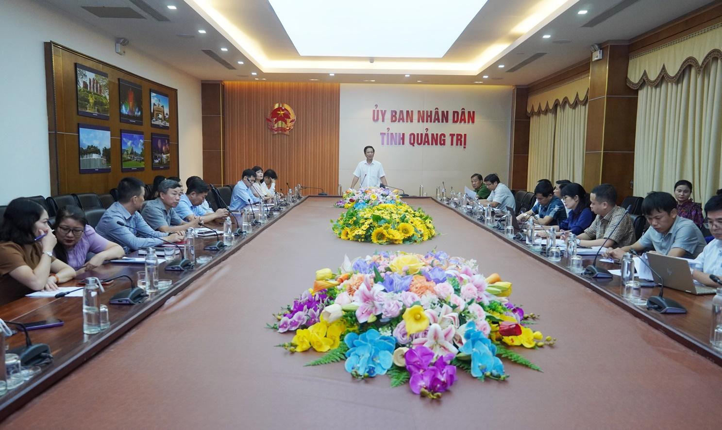 Phó Chủ tịch UBND tỉnh Quảng Trị Hoàng Nam chủ trì cuộc họp. Ảnh: Hồng Hà
