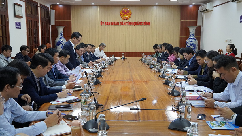 Lãnh đạo tỉnh Quảng Bình trao đổi với các đại diện xúc tiến đầu tư của Việt Nam tại nước ngoài