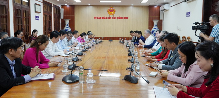 Buổi làm việc giữa UBND tỉnh Quảng Bình và đoàn công tác Tập đoàn Giáo dục và Đầu tư EI  