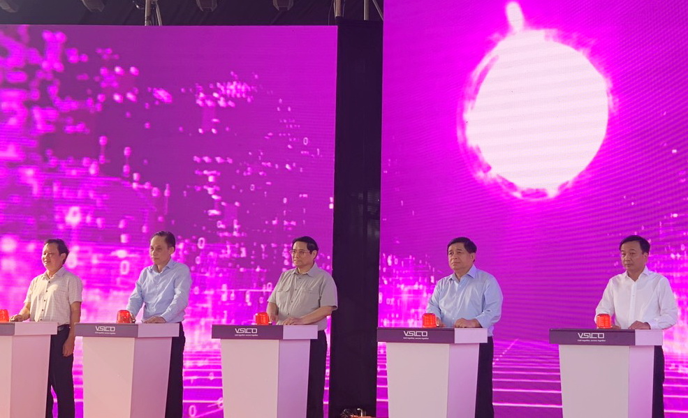 Thủ tướng Chính phủ Phạm Minh Chính cùng lãnh đạo các Bộ, Ban ngành Trung ương nhấn nút khởi công Dự án