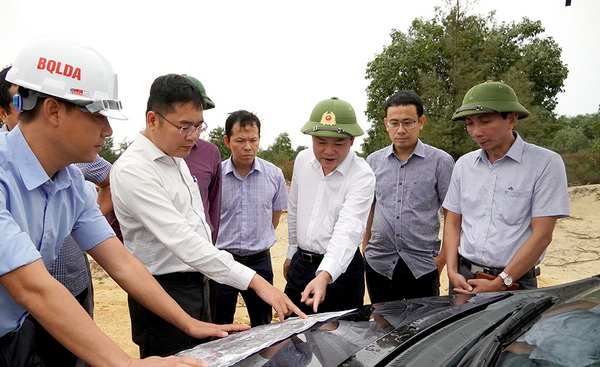 Lãnh đạo tỉnh Quảng Bình đi kiểm tra tiến độ 1 Dự án đầu tư công