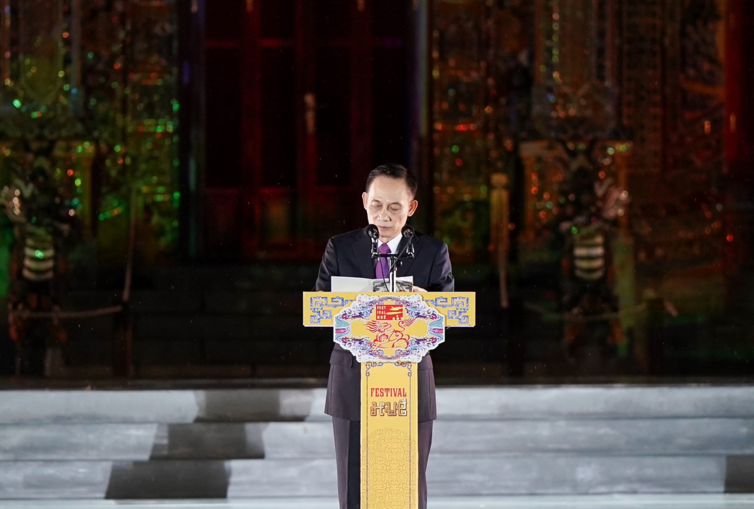 Ông Lê Hoài Trung, Bí thư Trung ương Đảng, Trưởng Ban Đối ngoại Trung ương phát biểu tại lễ khai mạc Tuần lễ Festival NTQT Huế 2024.