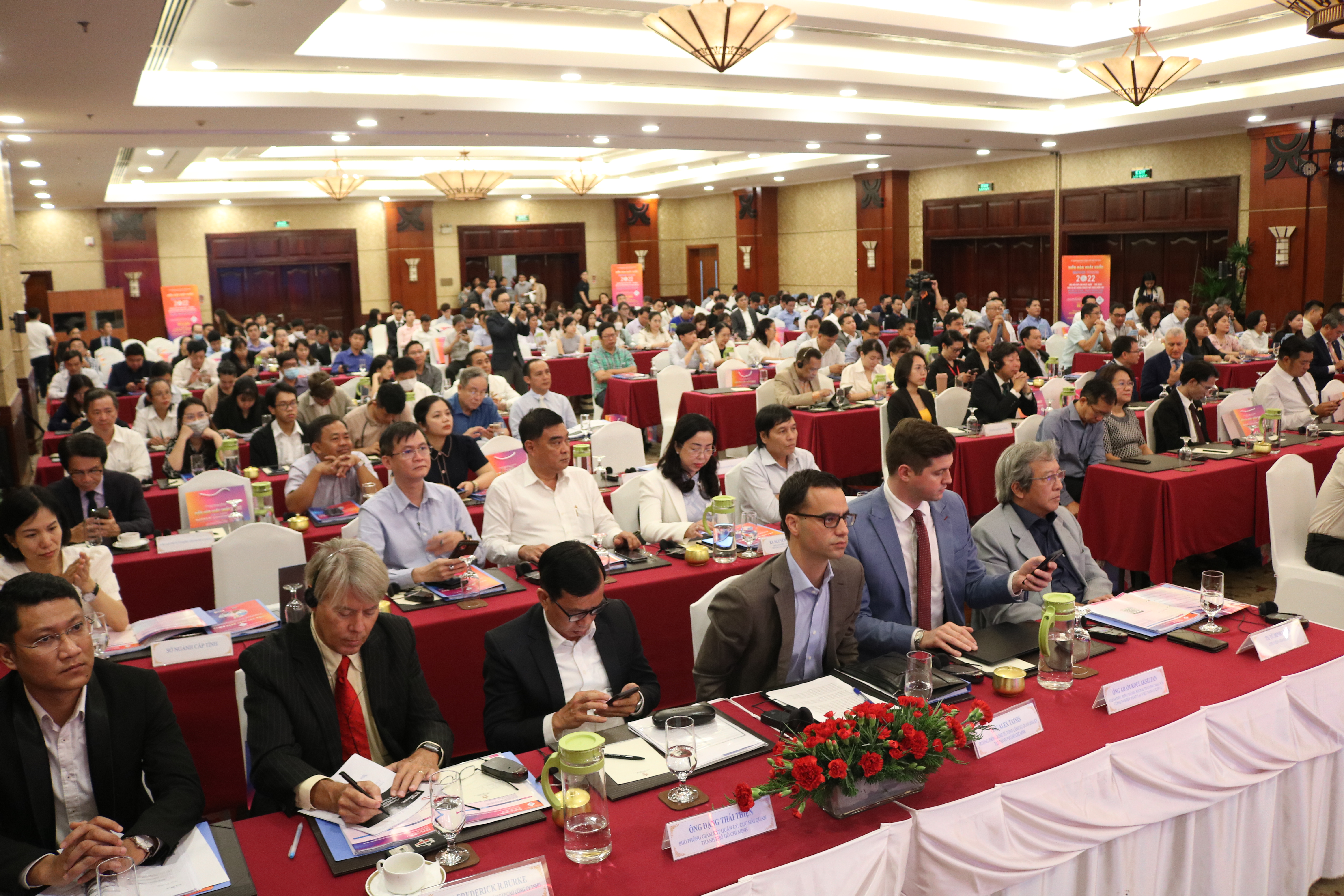 Diễn đàn xuất khẩu 2022 - “Vận hội mới cho xuất khẩu - tận dụng thời cơ để doanh nghiệp Việt Nam vươn lên”.