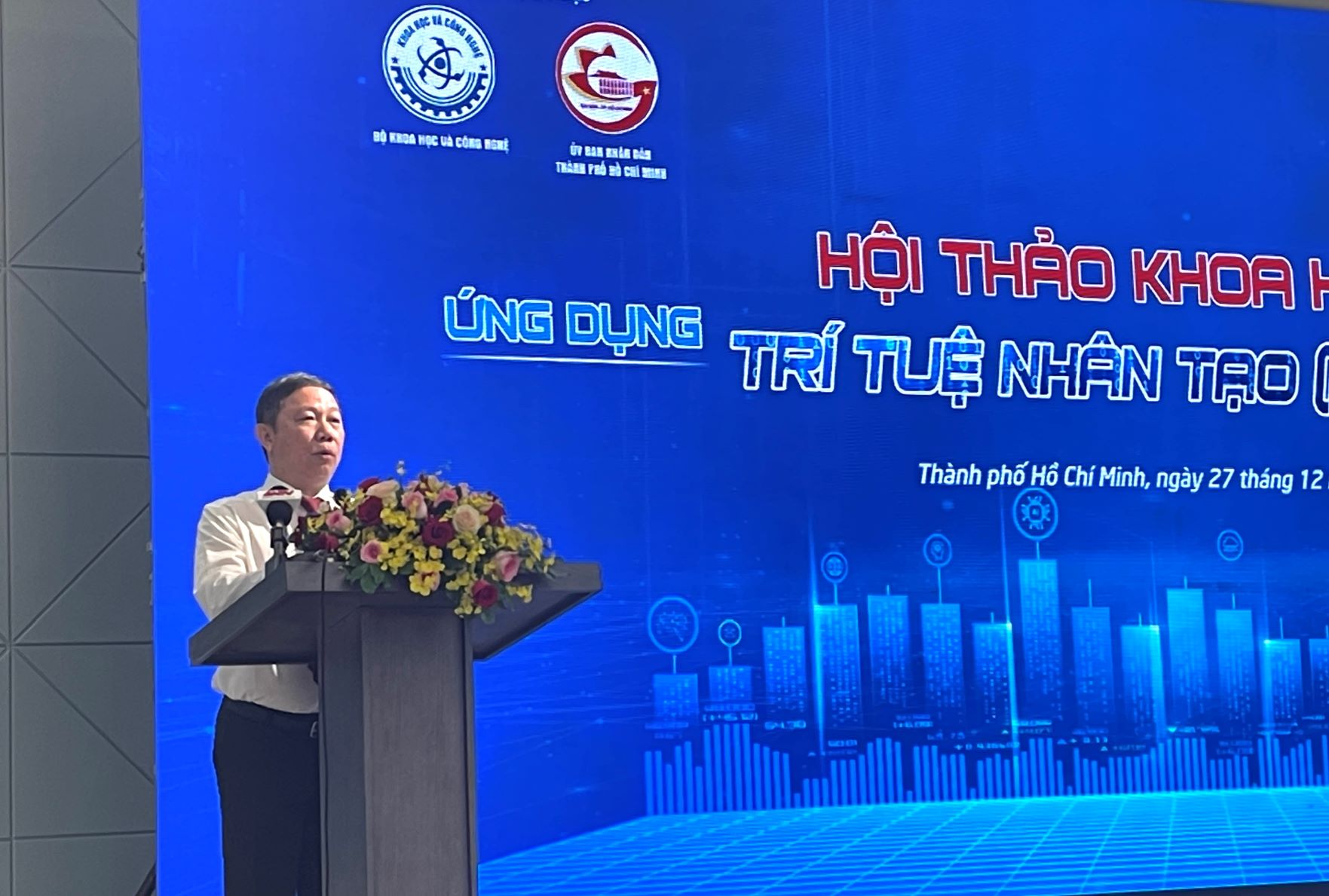 Ông Dương Anh Đức, Phó Chủ tịch UBND TP.HCM phát biểu tại Hội thảo 