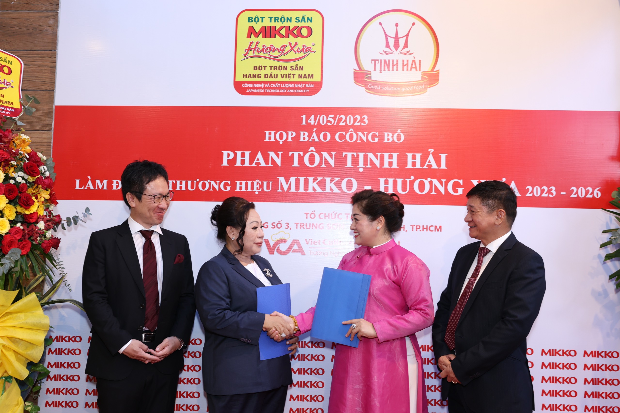 Họp báo công bố nghệ nhân Phan Tôn Tịnh Hải trở thành đại sứ thương hiệu toàn cầu Mikko - Hương Xưa giai đoạn 2023 - 2026.