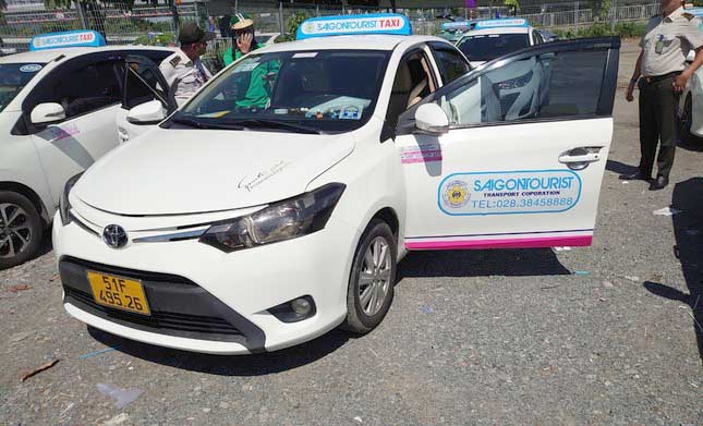 Sở GTVT TP.HCM đề nghị các Sở GTVT Bình Dương, Bình Thuận hỗ trợ chấn chỉnh tình trạng “gian lận” cước taxi.