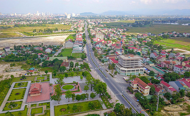 Tỉnh Nghệ An đã thông qua dự thảo đề án mở rộng thành phố Vinh với phương án sáp nhập toàn bộ thị xã Cửa Lò và 4 xã của huyện Nghi Lộc