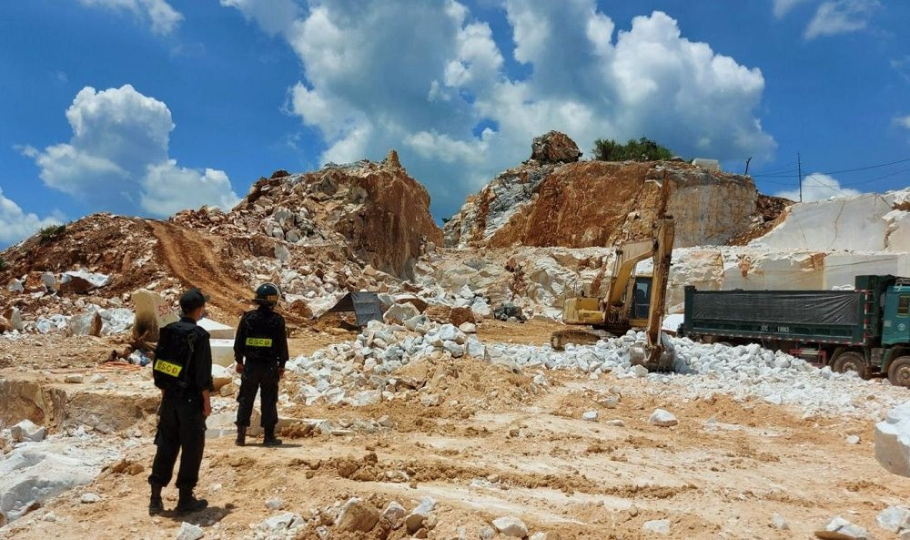 Tình trạng khai thác khoáng sản trái phép ở Nghệ An vẫn diễn biến phức tạp.