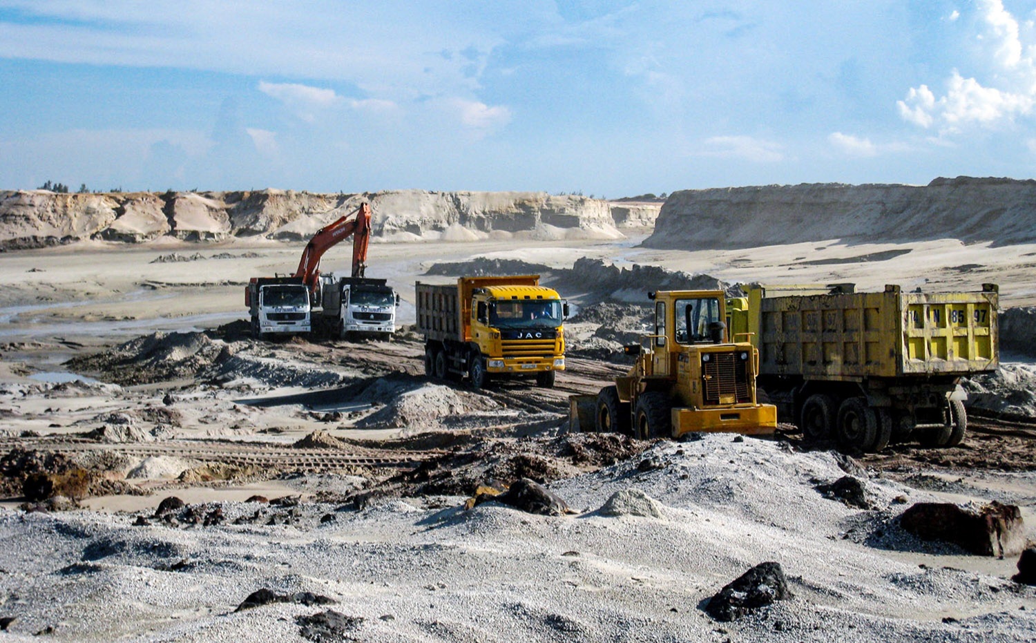 Việc khai thác mỏ sắt Thạch Khê gây tác động xấu tới môi trường hiện nay.