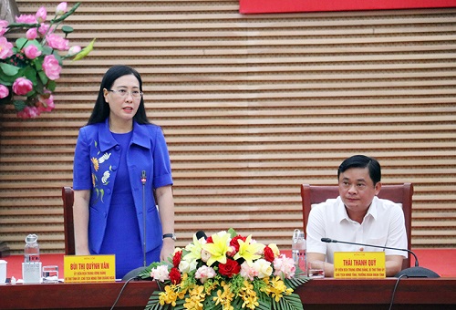 Đồng chí Bùi Thị Quỳnh Vân – Bí thư Tỉnh ủy Quảng Ngãi phát biểu