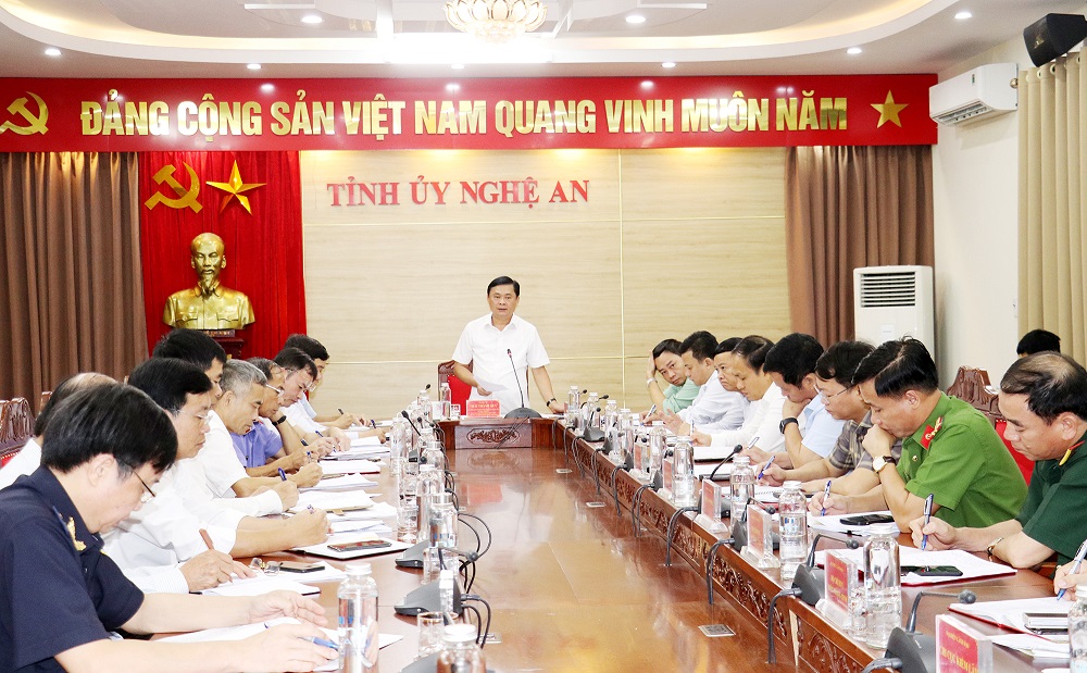 Phiên họp thường kỳ tháng 7.2024 của BTV tỉnh uỷ Nghệ An