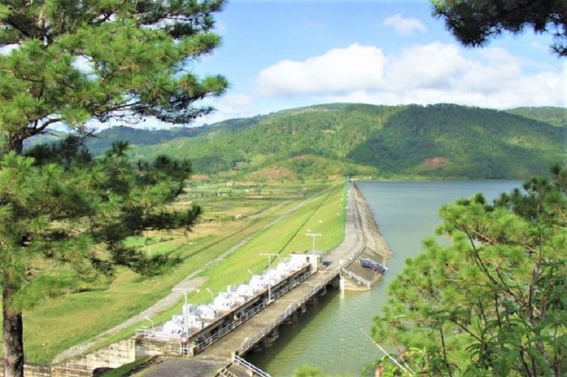 Hồ thủy điện Đa Nhim, huyện Đơn Dương, tỉnh Lâm Đồng.