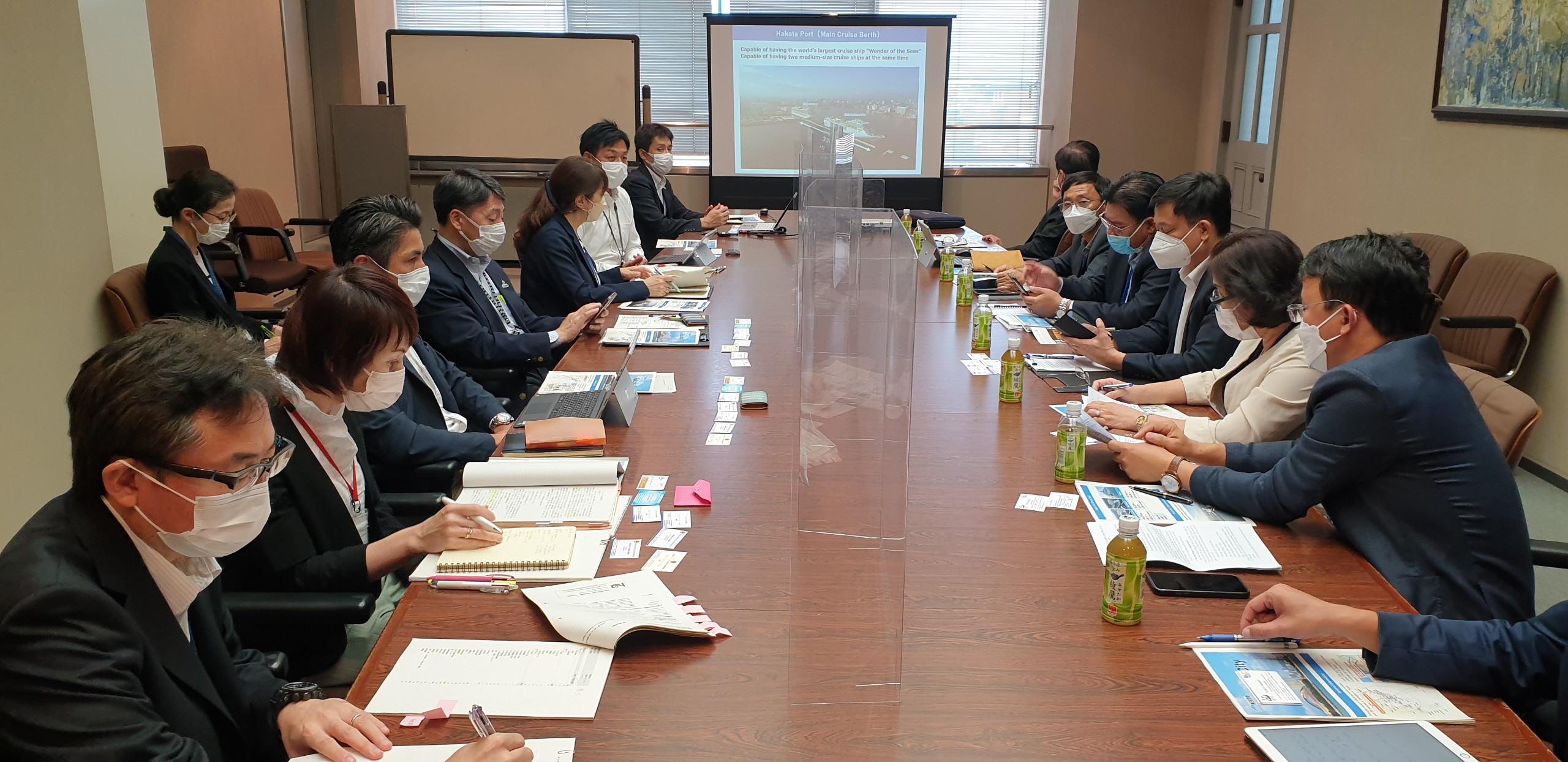 Đoàn công tác tỉnh Thừa Thiên Huế làm việc với các đối tác tại Nhật Bản