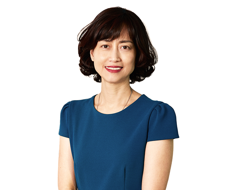 Bà Nguyễn Phương Anh – Phó Tổng Giám đốc phụ trách Kênh phân phối qua Đối tác FWD Việt Nam