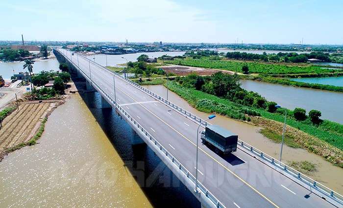 Cầu Mây vượt sông Kinh Môn, nối huyện Kim Thành với thị xã Kinh Môn. Nguồn: Báo Hải Dương