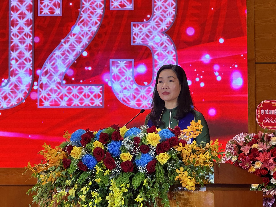  bà Nguyễn Thị Hạnh, Phó Chủ tịch UBND tỉnh Quảng Ninh