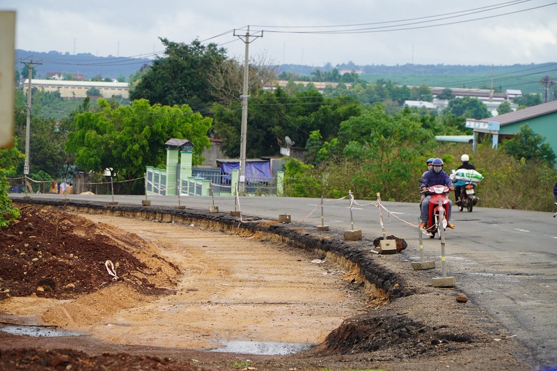 Một đoạn Quốc lộ 19 trên địa bàn tỉnh Gia Lai được cải tạo, nâng cấp. Ảnh: Thanh Chung