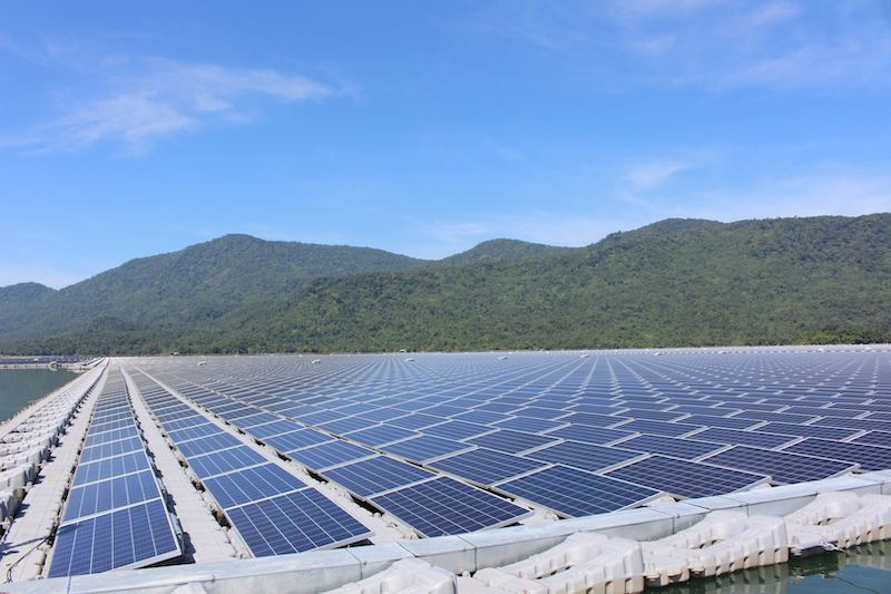 Nhà máy điện mặt trời nổi trên hồ thuỷ điện Đa Mi