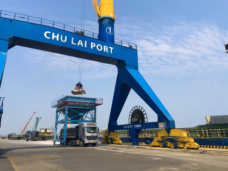 6. Cảng Chu Lai tiếp nhận tàu CRYSTAL WAVE (Panama), xuất khẩu viên nén sang Nhật Bản