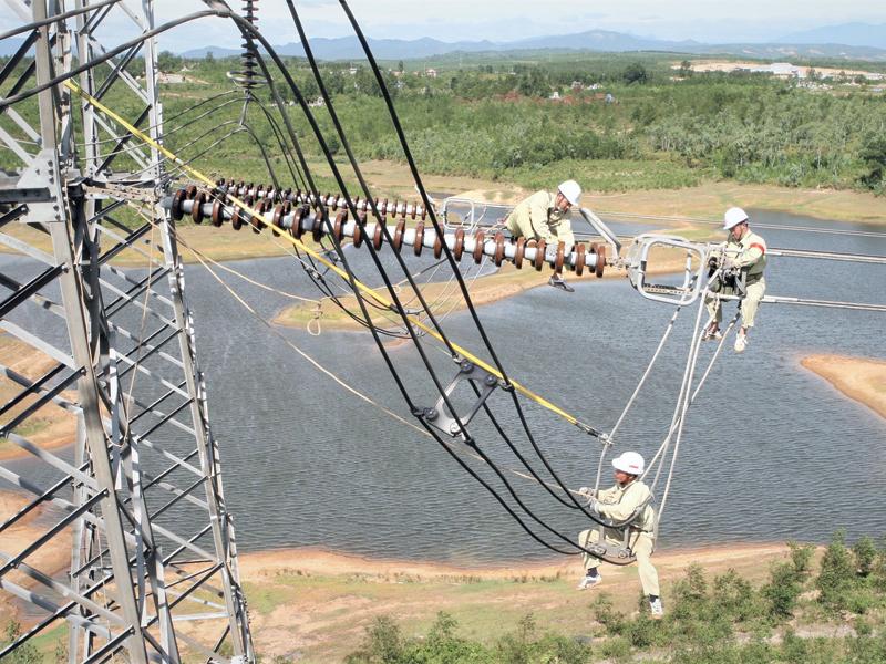 Đường dây 500 kV mạch 3 đã được đóng điện toàn tuyến trong năm 2022
