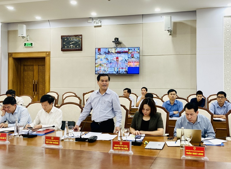 Ông Bùi Văn Khắng - Phó Chủ tịch UBND tỉnh Quảng Ninh khẳng định, tỉnh sẽ chỉ đạo các sở, ngành, địa phương, doanh nghiệp liên quan phối hợp giải quyết các vướng mắc liên quan đến đầu tư lưới điện trong thời gian sớm nhất