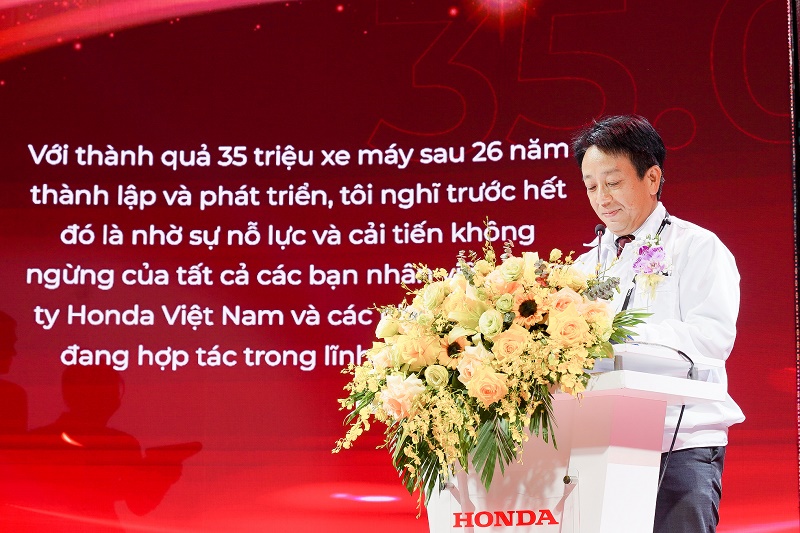 4. Ông Hiroshi Tokutake - Phó Chủ tịch Điều hành Công ty Asian Honda Motor