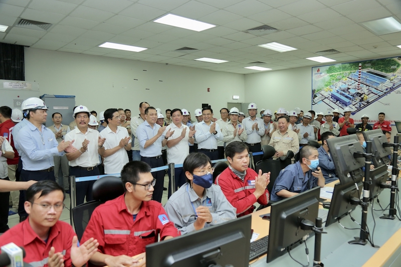 gày 13/5/2022, Dự án Nhà máy nhiệt điện Thái Bình 2 chính thức công bố hòa lưới điện bằng dầu Tổ máy số 1 thành công.