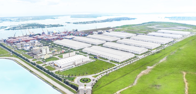 Hệ thống kho bãi cảng rộng gần 300.000 m2 tại Chu Lai