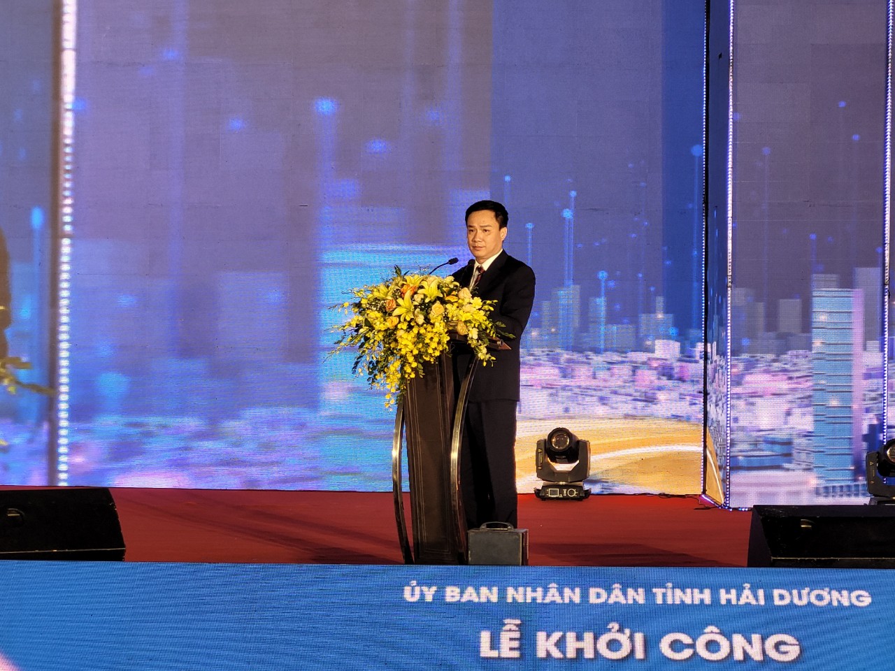 Ông Triệu Thế Hùng, Chủ tịch UBND tỉnh Hải Dương phát biểu tại buổi lễ khởi công. Ảnh: Thanh Sơn