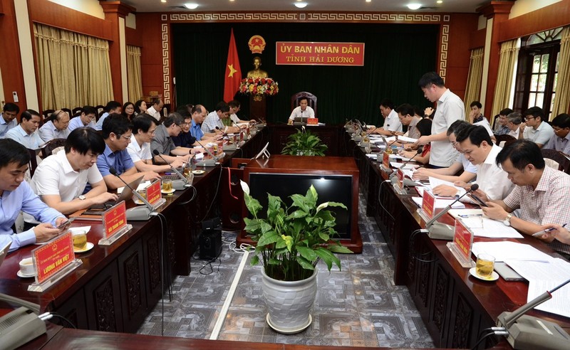 Tại phiên họp thường kỳ UBND tỉnh Hải Dương, ông Triệu Thế Hùng, Chủ tịch UBND tỉnh Hải Dương cho biết, dự báo nửa cuối năm 2022 tỉnh Hải Dương sẽ có sự phát triển bứt phá hơn nữa