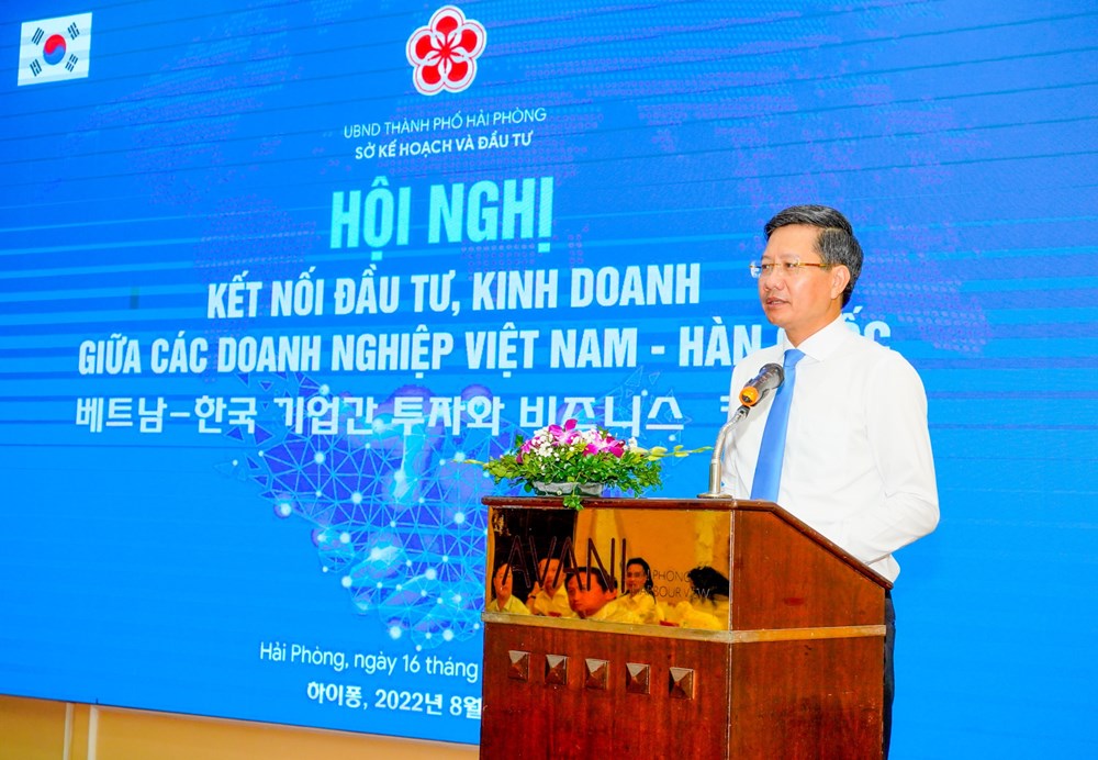 Ông Lê Anh Quân, Phó Chủ tịch Thường trực UBND thành phố Hải Phòng phát biểu Khai mạc Hội nghị