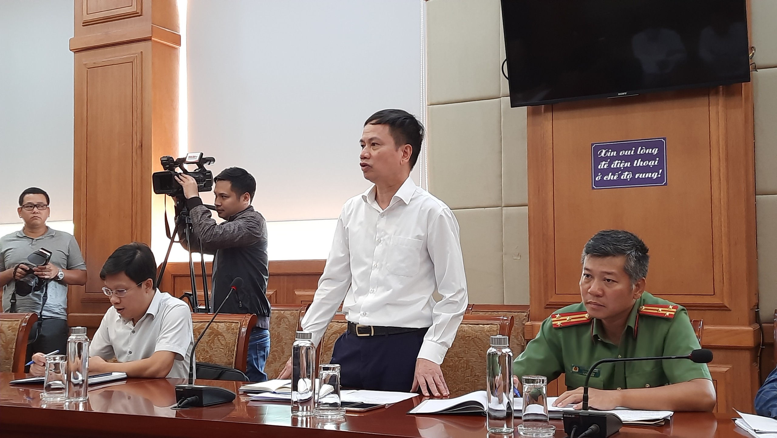 Ông Nguyễn Văn Toản, Giám đốc ngân hàng SCB Chi nhánh Hải Phòng thông tin tại cuộc họp. Ảnh: Thanh Tân