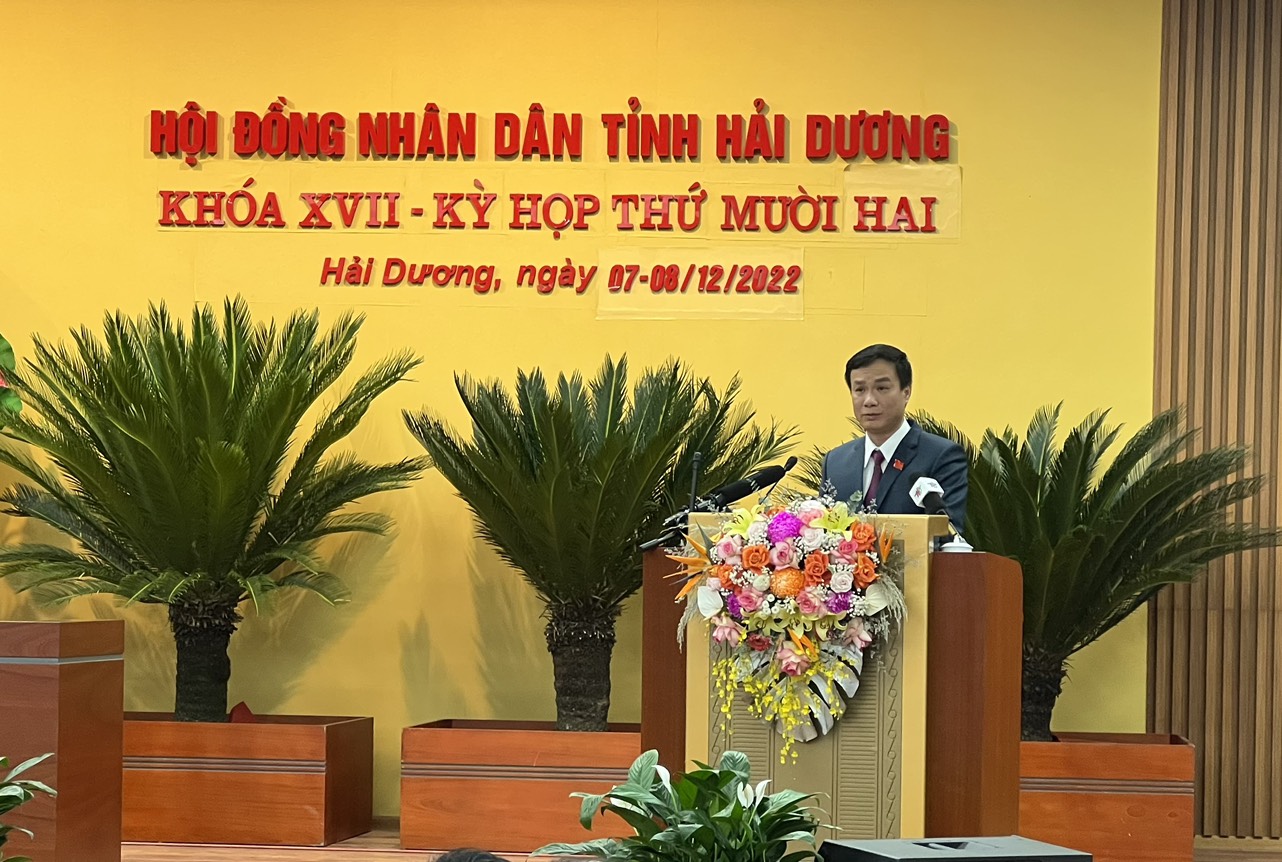 Ông Triệu Thế Hùng, Phó Bí thư Tỉnh ủy, Chủ tịch UBND tỉnh Hải Dương phát biểu tại Kỳ họp. Ảnh: Thành Chung
