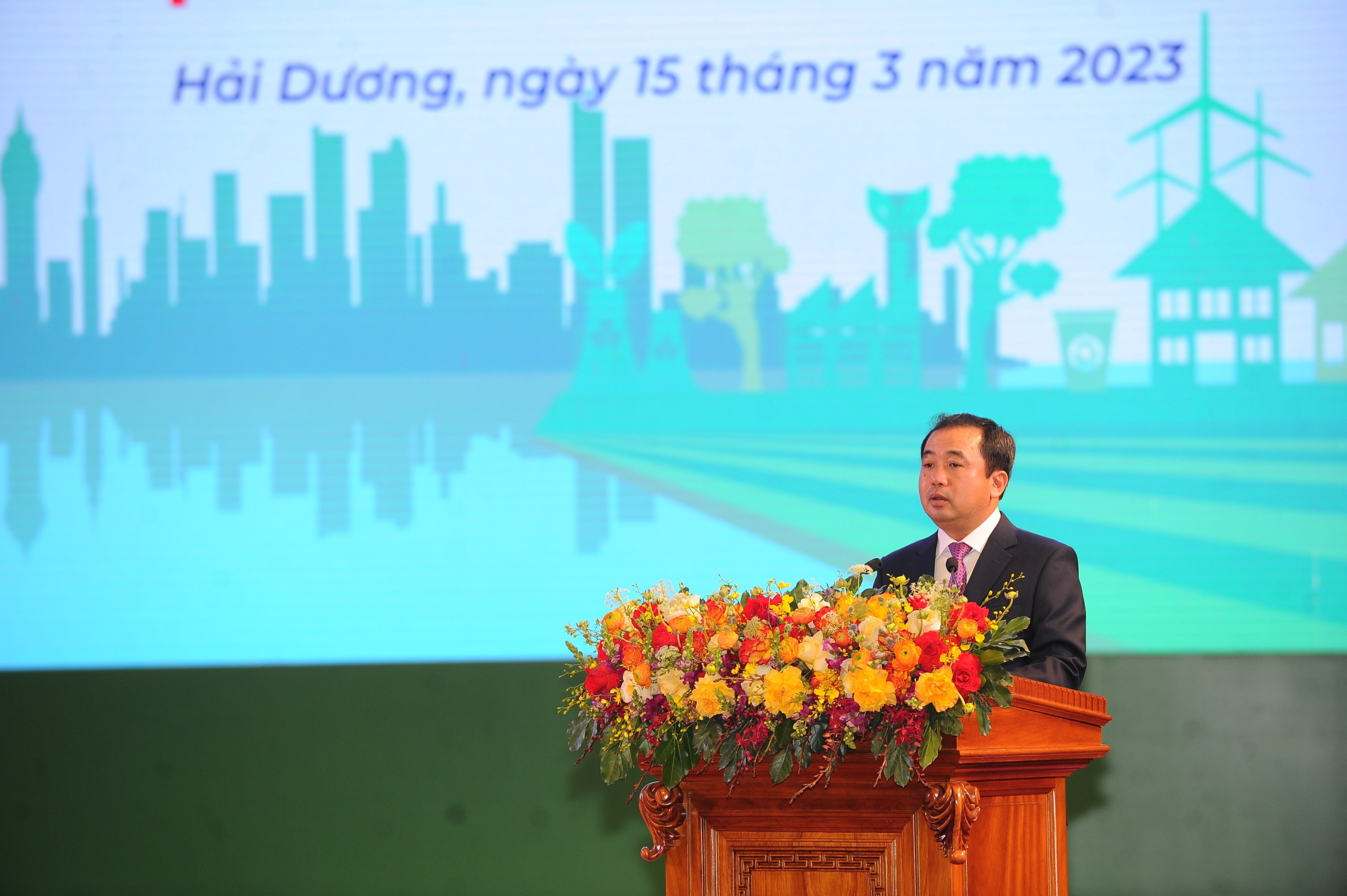 Ông Trần Đức Thắng, Bí thư Tỉnh ủy Hải Dương phát biểu tại buổi lễ công bố